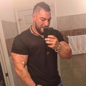 Meet your Posher, Ago