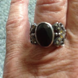 Size 6 92.5 Sterling Silver garnet Marcasite ring