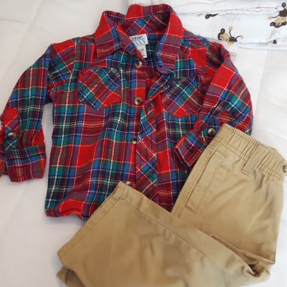 Flannel shirt and khaki pants.