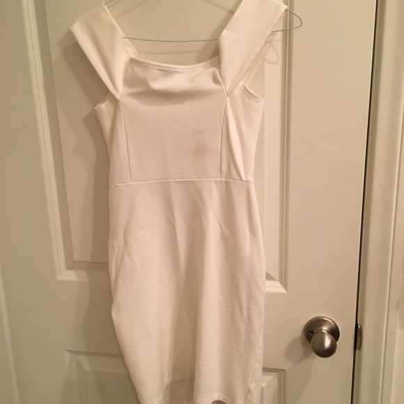 White dress - Picture 2 of 2