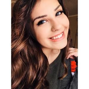 Meet your Posher, Mia