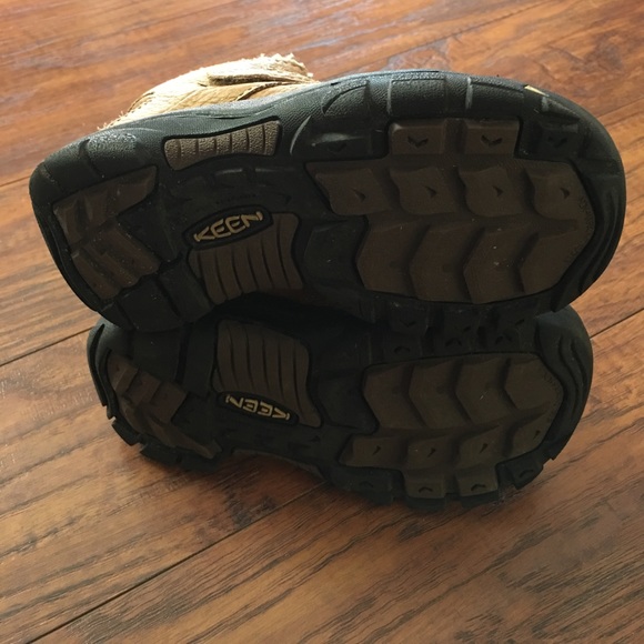 Keen Boots - Picture 3 of 5