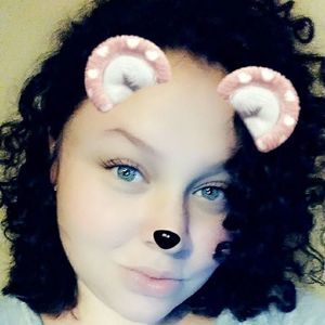 Meet your Posher, Breanna