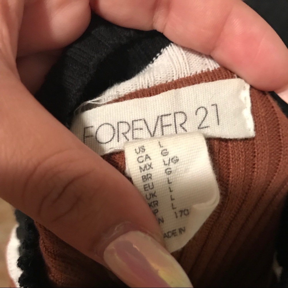 Pullover - Picture 4 of 4