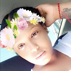 Meet your Posher, Olivia