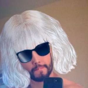 Meet your Posher, Wyatt