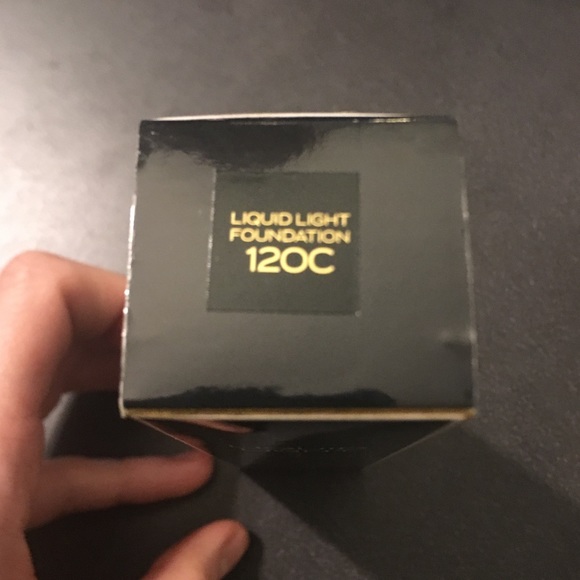 Sunday Riley Luminous Light Foundation (NWT) - Picture 5 of 7