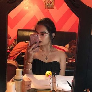 Meet your Posher, Laura