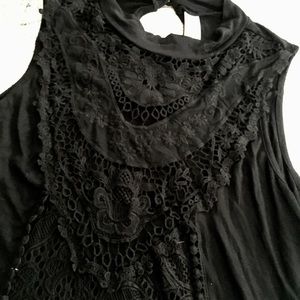 Beautiful black hi collar crochet top !