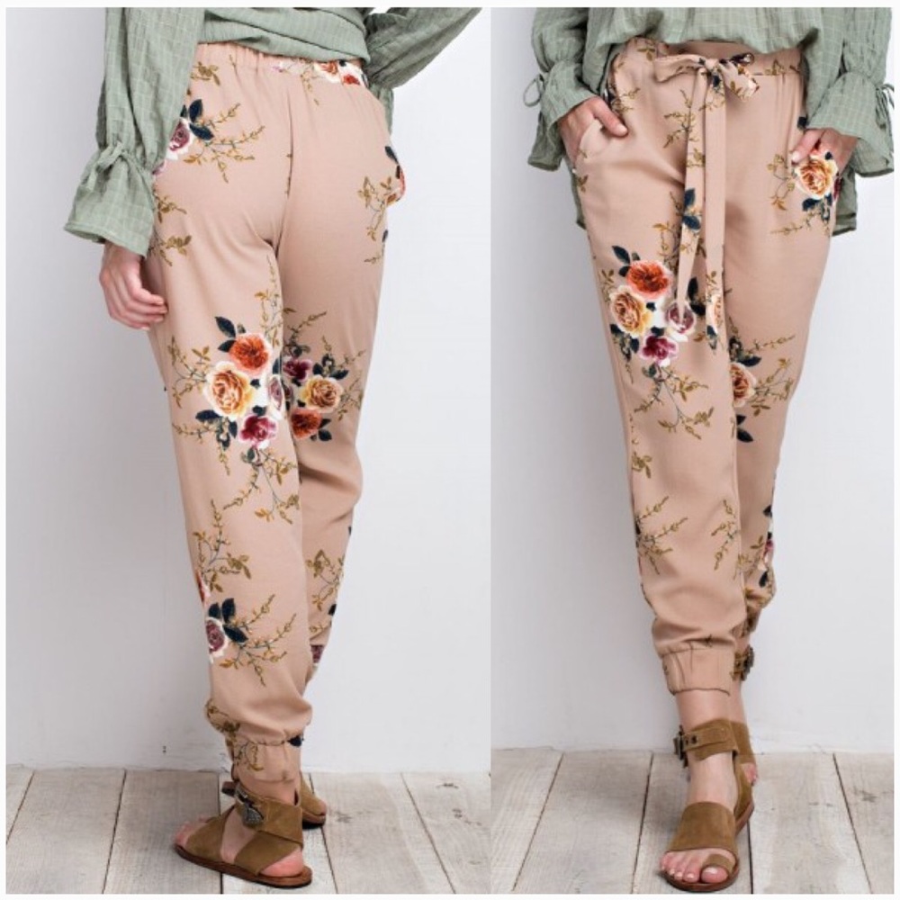 Floral Print Joggers Pants - Picture 2 of 5
