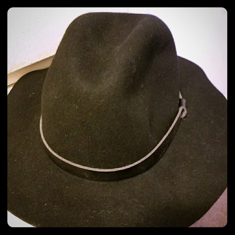 H&M Trendy Season Hat ~