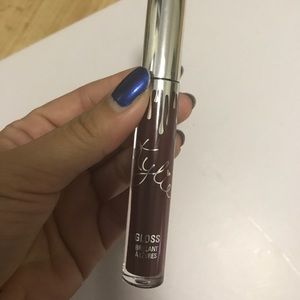 Kylie Cosmetics Jolly Gloss.