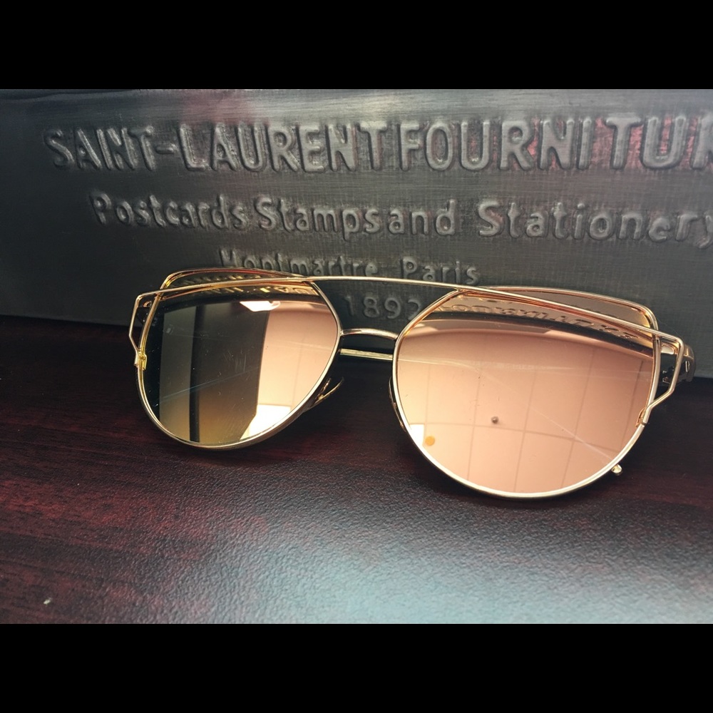 CAT EYE SUNGLASSES 🕶