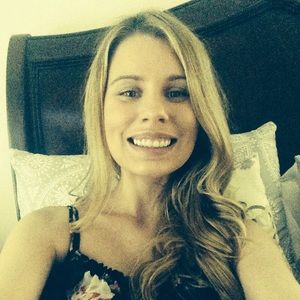 Meet your Posher, Stephanie