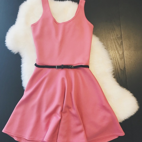 Boohoo Dresses & Skirts - Boohoo Sleeveless Skater Dress with Belt
