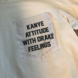 Basic white tee w pocket