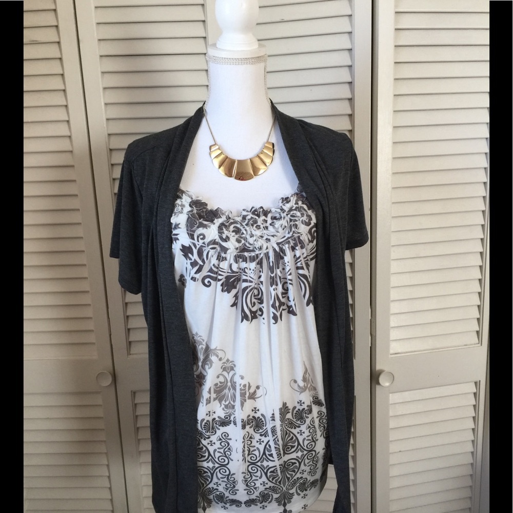 One Piece. Pullover Top