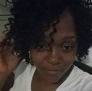 Meet your Posher, Denisesha