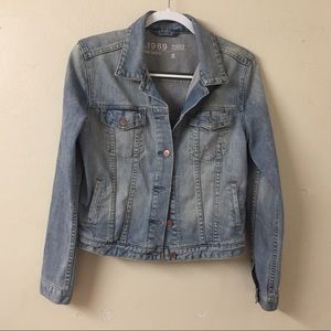 Gap light wash denim jacket
