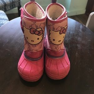 Hello Kitty baby/toddler size 5/6 winter boots