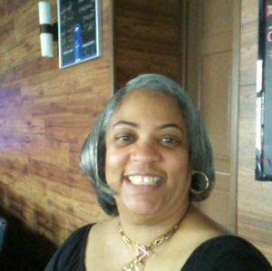 Meet your Posher, Robyn