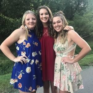 Meet your Posher, Emily