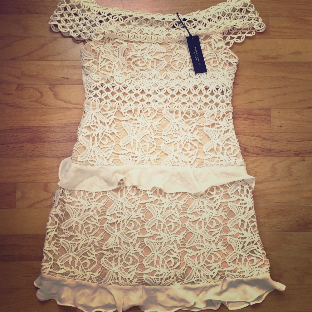 Romeo + Juliet dress size Small