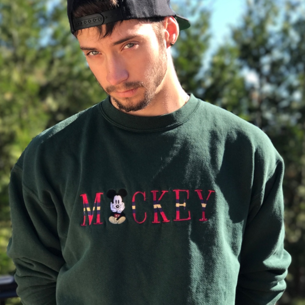 90s Authentic Mickey Pullover