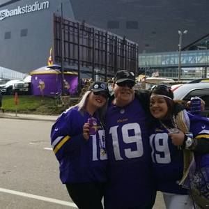 Meet your Posher, Jj