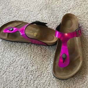 Women’s neon pink Birkenstock gizeh
