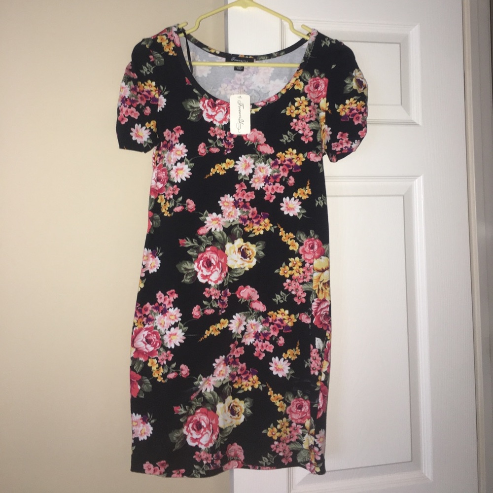 NWT Forever 21 Dress size L 🌸🌺