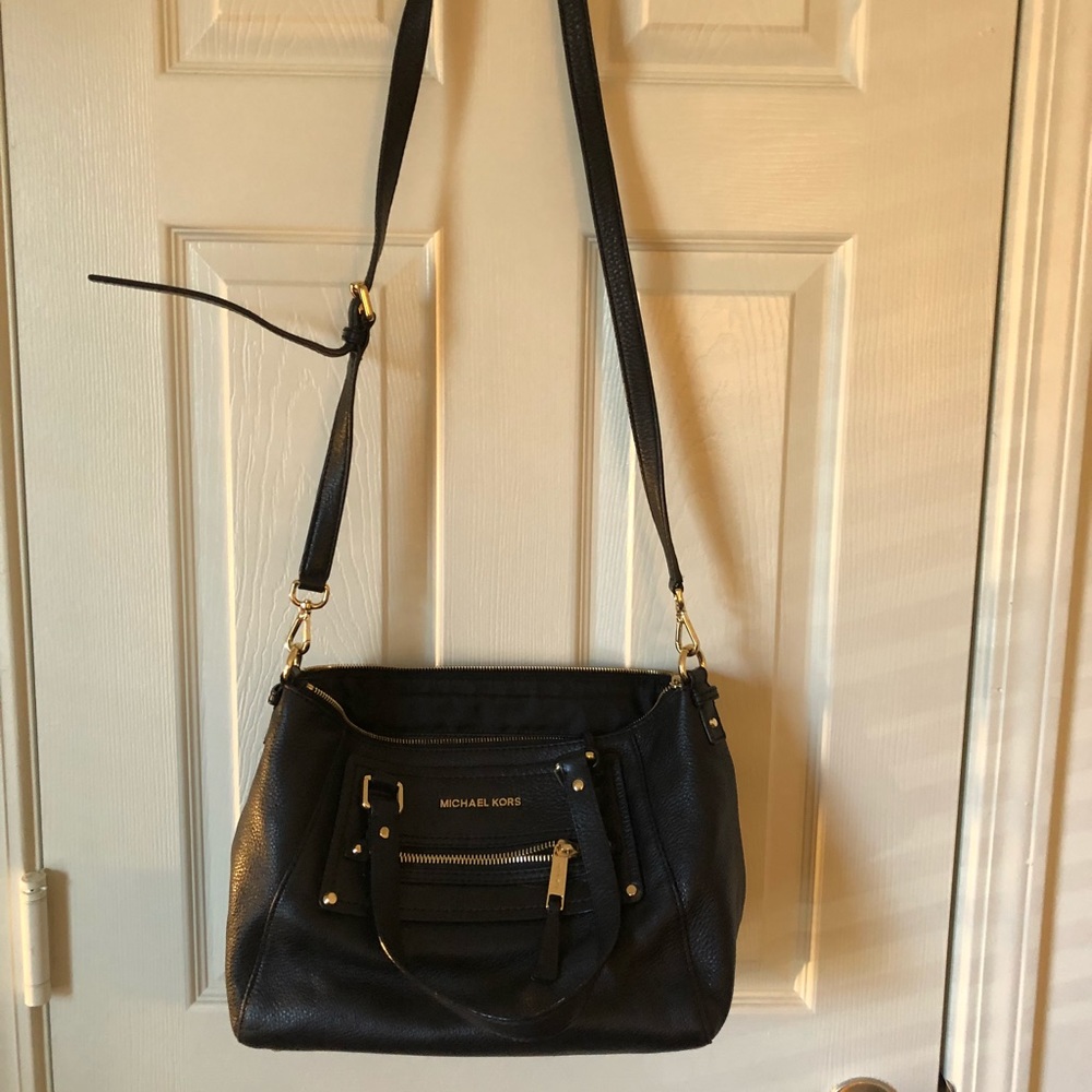 Michae kors black purse