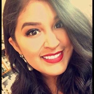 Meet your Posher, Alexandria