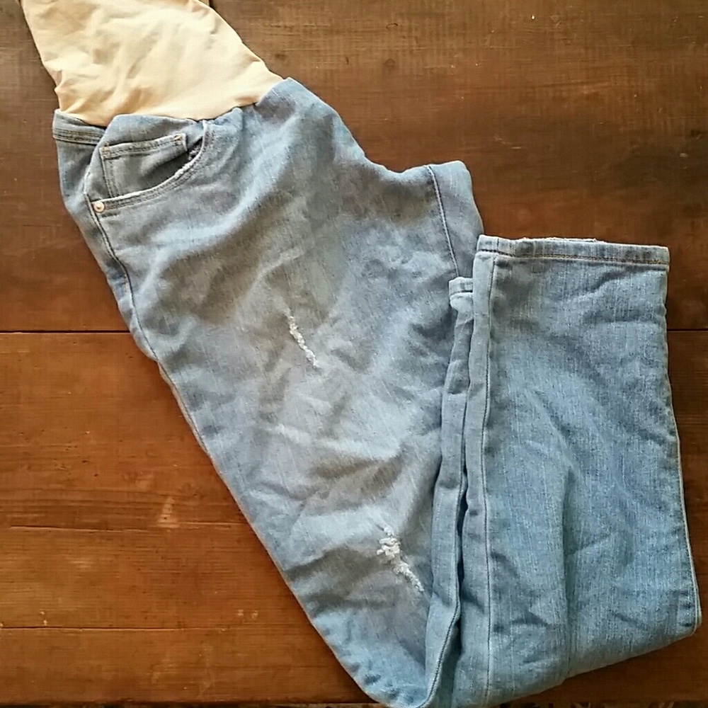 SET of 2 oh baby maternity one Capri one pants