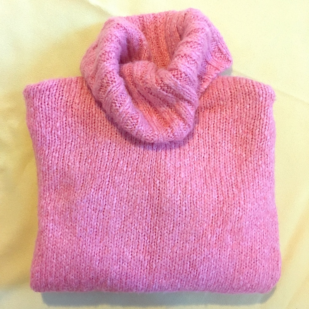 NY&CO COZY PINK TURTLENECK SWEATER