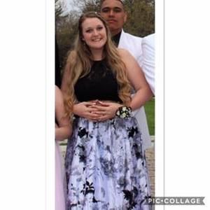 Meet your Posher, Alexis