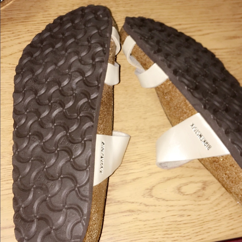 BIRKENSTOCK Mayari cream/white toe sandals