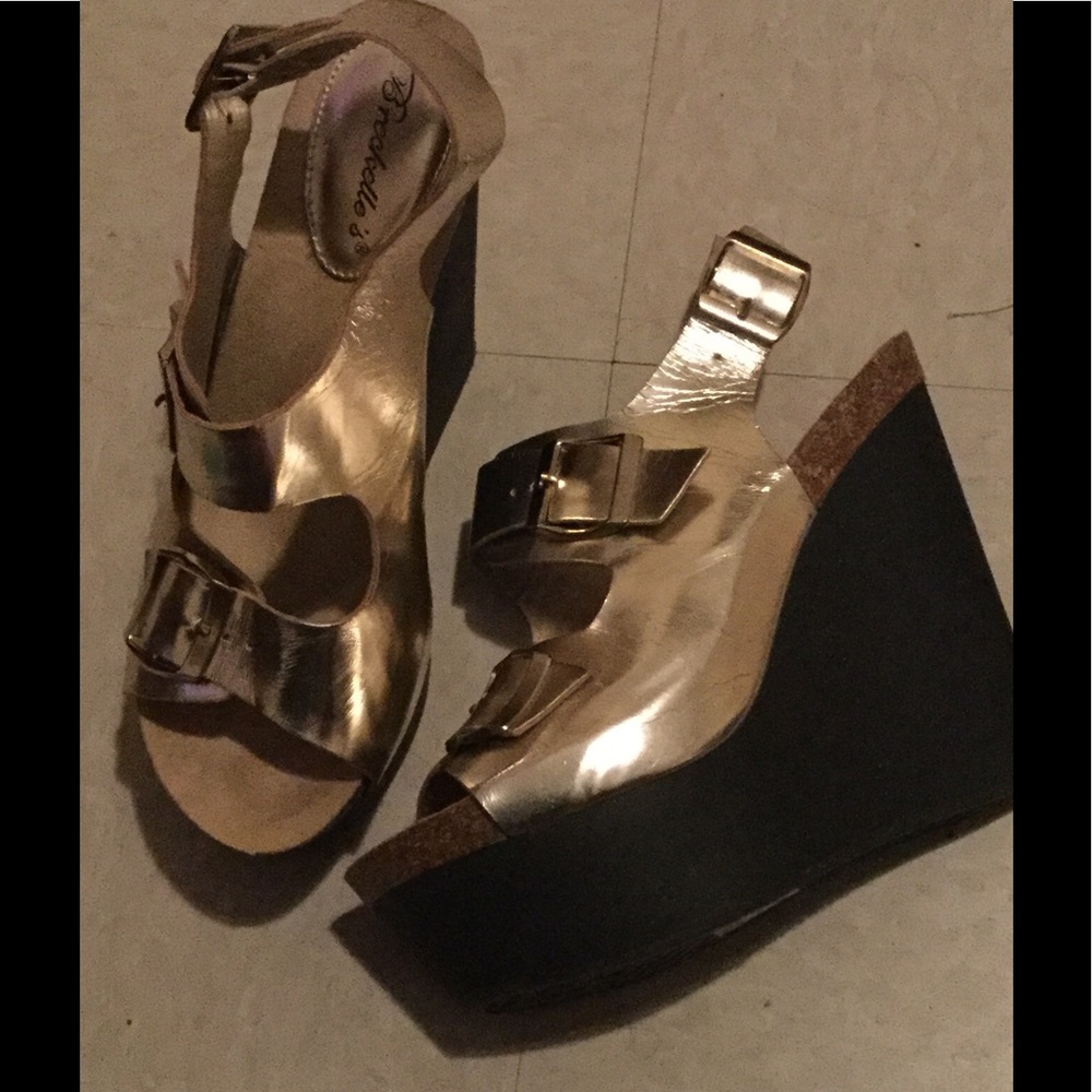 Wedge platform sandals