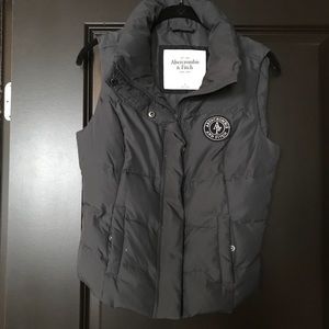 Abercrombie puffer vest Abercrombie puffer vest