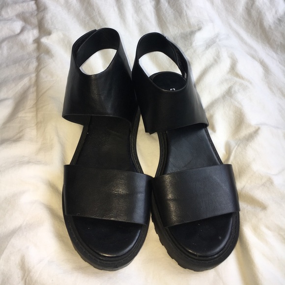 thick strap platform sandals