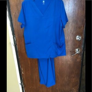 Blue scrub set