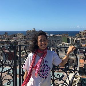 Meet your Posher, Maya