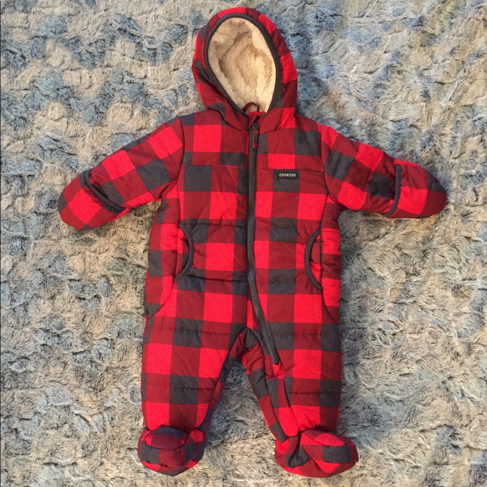 ❗️final price drop like new❗️Oshkosh snowsuit 3-6M