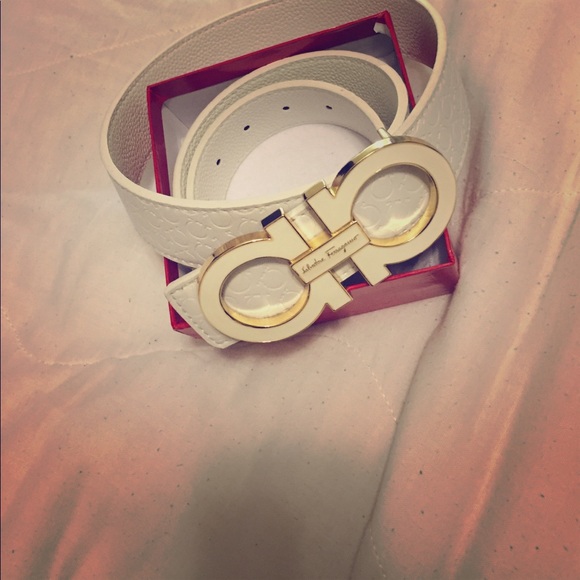 white ferragamo belt gold buckle