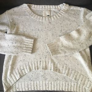 LEVIS cream mullet hem sweater