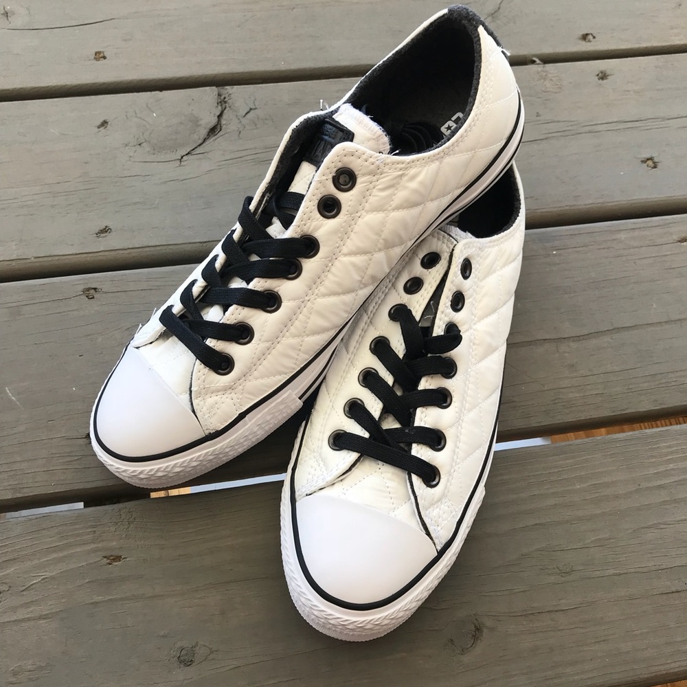 Unisex Chuck Taylor Ox Casual Sneaker - White