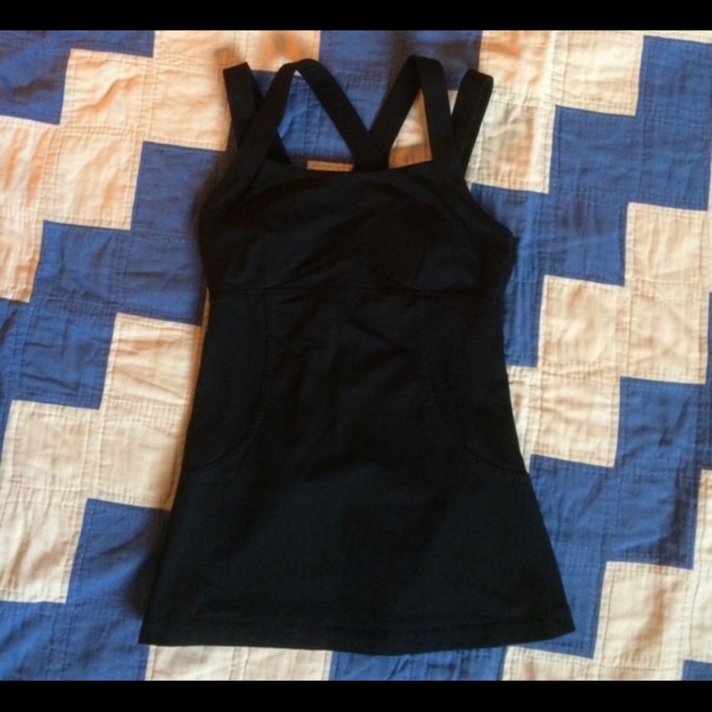 Lululemon tank with built in sports bra