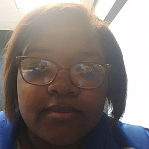 Meet your Posher, Shondrea