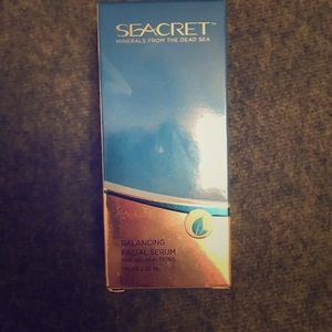 Seacret glycolic facial serum ( good for wrinkles)