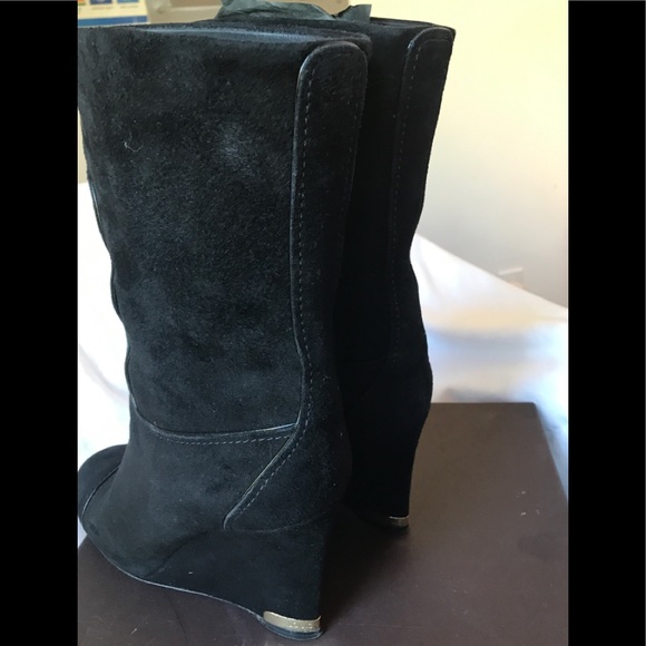 Louis Vuitton Suede Suede Boots - Picture 2 of 8